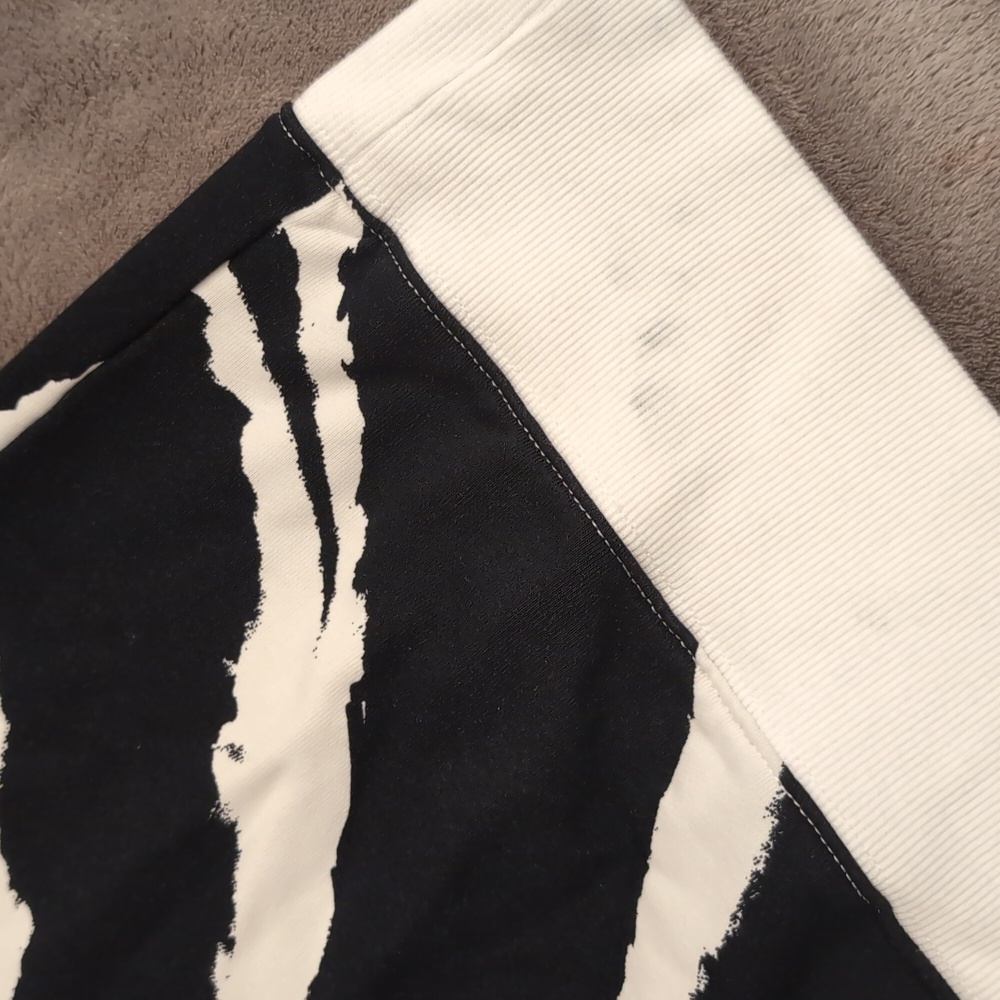 Fabletics Pullover - image 3